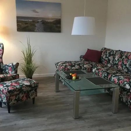 Zur-alten-volksbank-wohnung-2 * Petersdorf auf Fehmarn